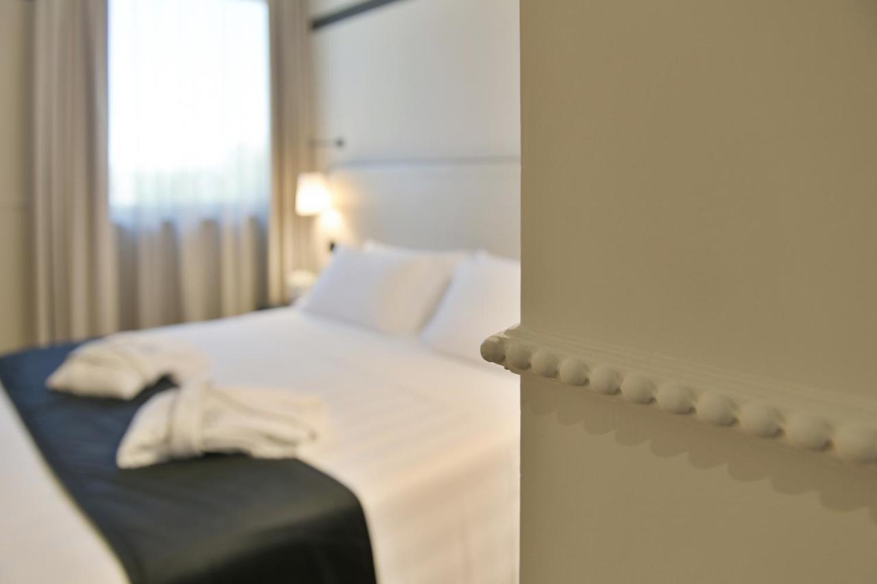Hotel Torresi Potenza Picena Kültér fotó