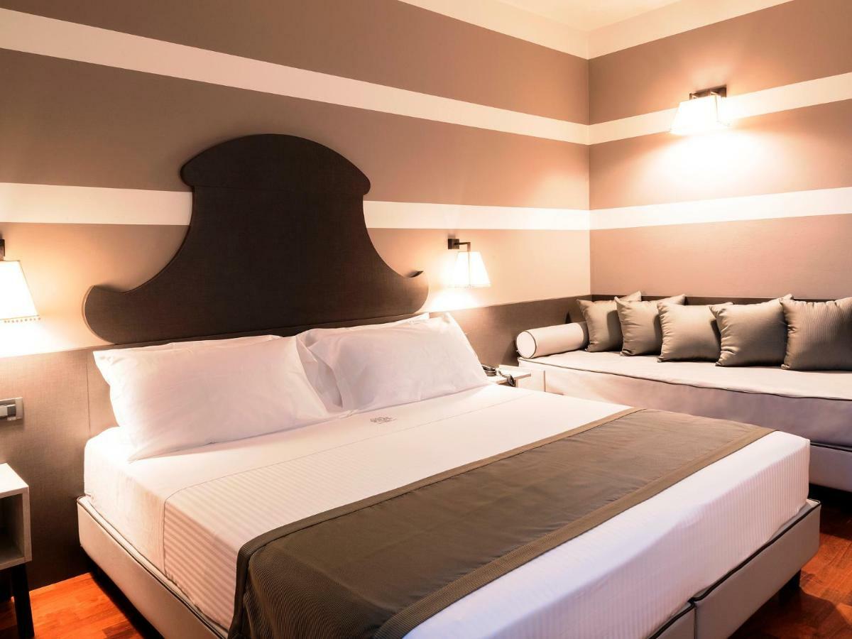 Hotel Torresi Potenza Picena Kültér fotó